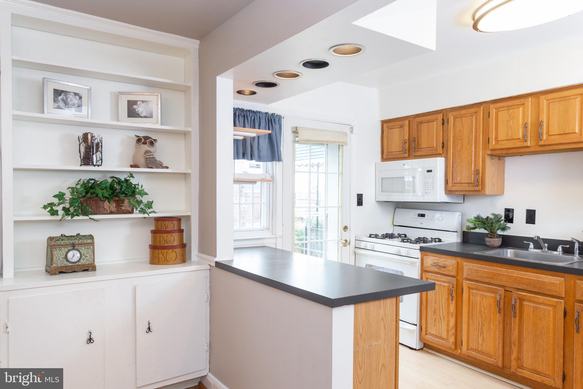 8133 Glen Gary Road Towson, MD 21286 - Photo 7 of 27 Kitchen