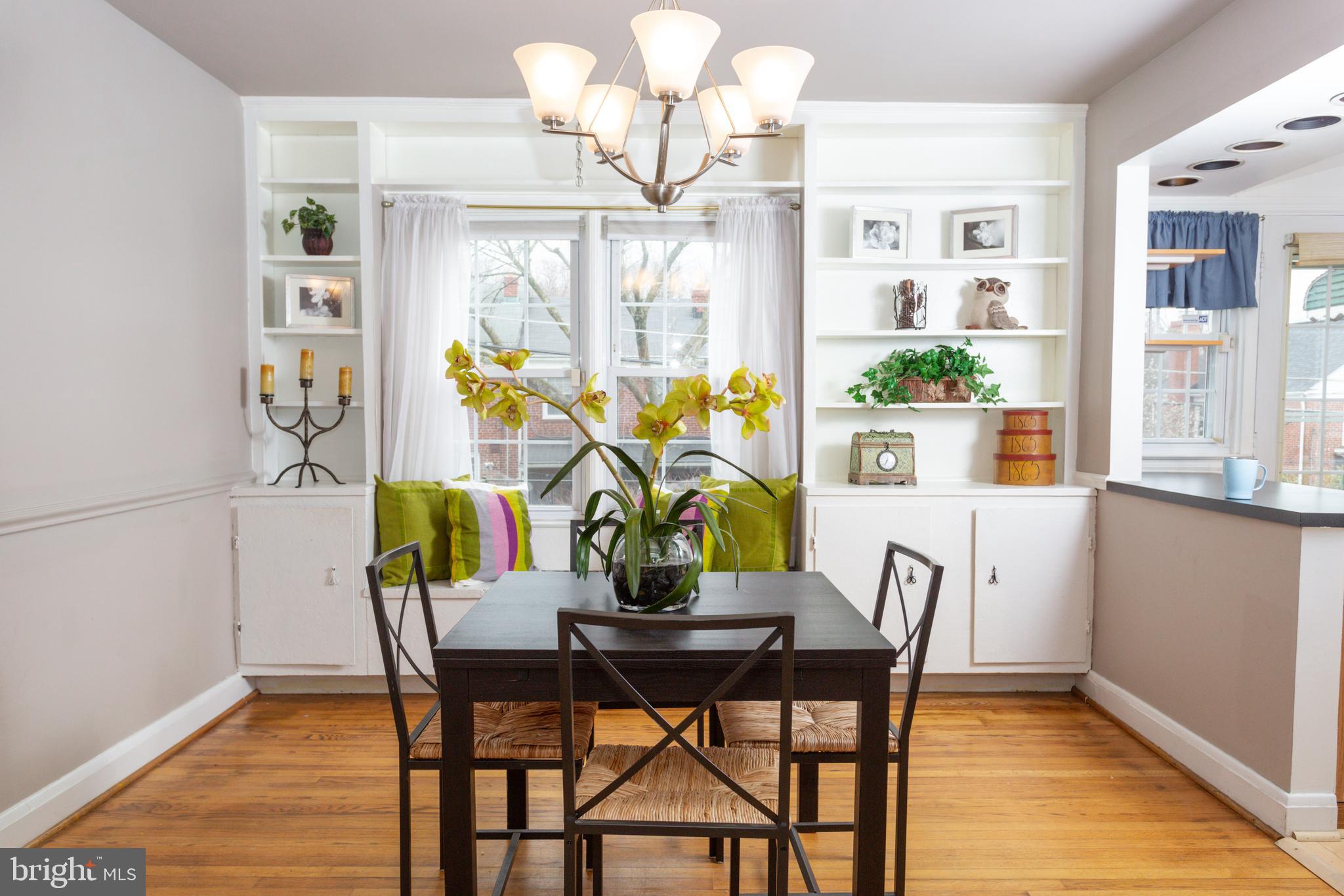 8133 Glen Gary Road Towson, MD 21286 - Photo 8 of 27 Dining Room Built-ins