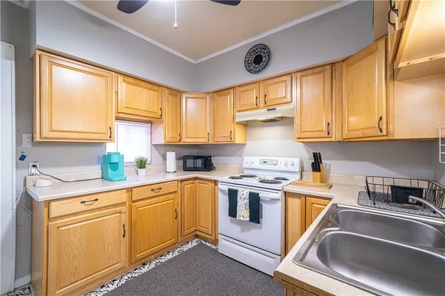 $109,900 | 2307 Mitchell Avenue, St. Joseph, MO 64507