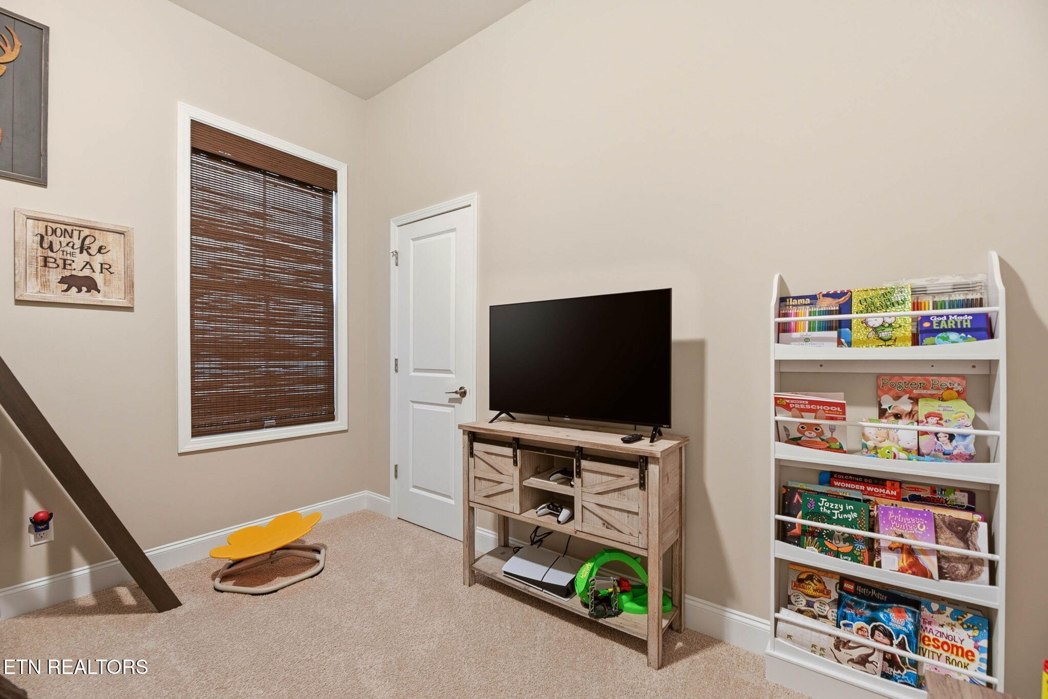 12142 Signal View Road Knoxville, TN 37932 - Photo 29 of 48 29-web-or-mls-SgnlVw12142 (44)