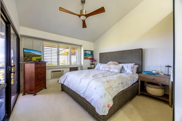 a view of a tennis court