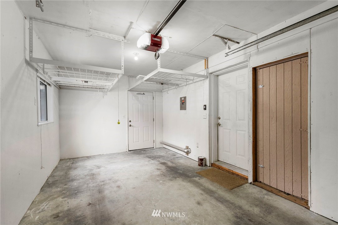 3532 Sylvan Pines Circle Bremerton, WA 98310 - Photo 19 of 22 a view of empty room