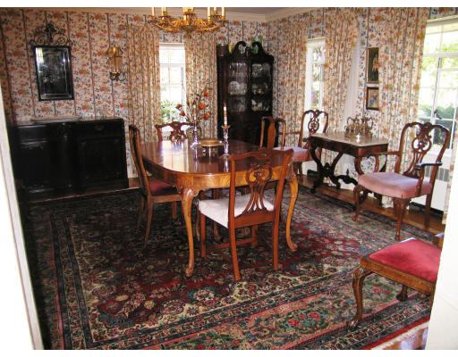 33 Manor House Road Newton, MA 02459 - Photo 5 of 27 a dining room with furniture and window
