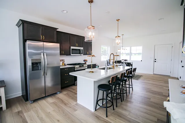 $395,000 | 2039 Isabella Lane, Minooka, IL 60447