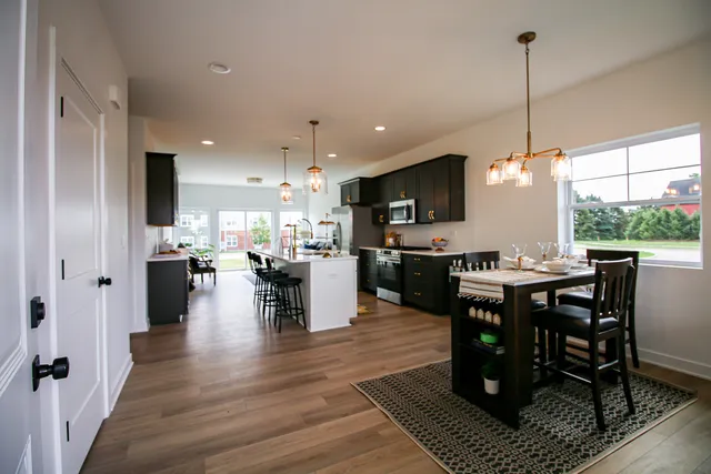 $395,000 | 2039 Isabella Lane, Minooka, IL 60447