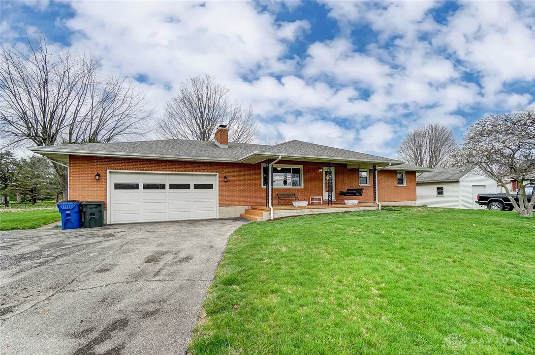 3824 Rebert Pike Springfield, OH 45502 - Photo 1 of 40 Gallery Image 1