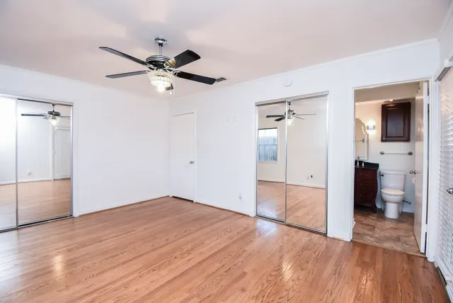 $699,000 | 5666 Overbrook Lane, Houston, TX 77056