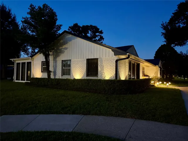 $699,000 | 5666 Overbrook Lane, Houston, TX 77056