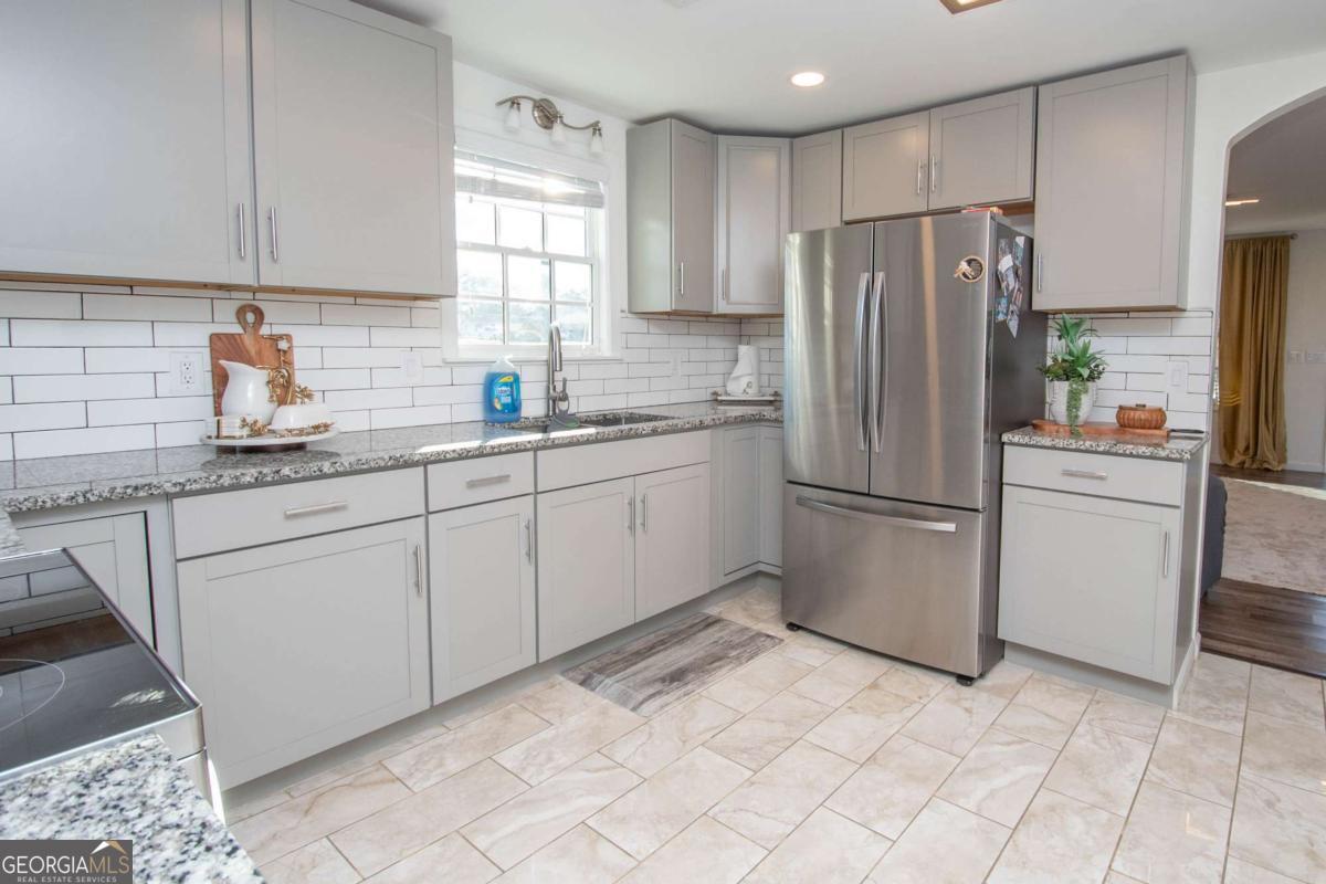 427 Fling Road LaGrange, GA 30240 - Photo 11 of 49