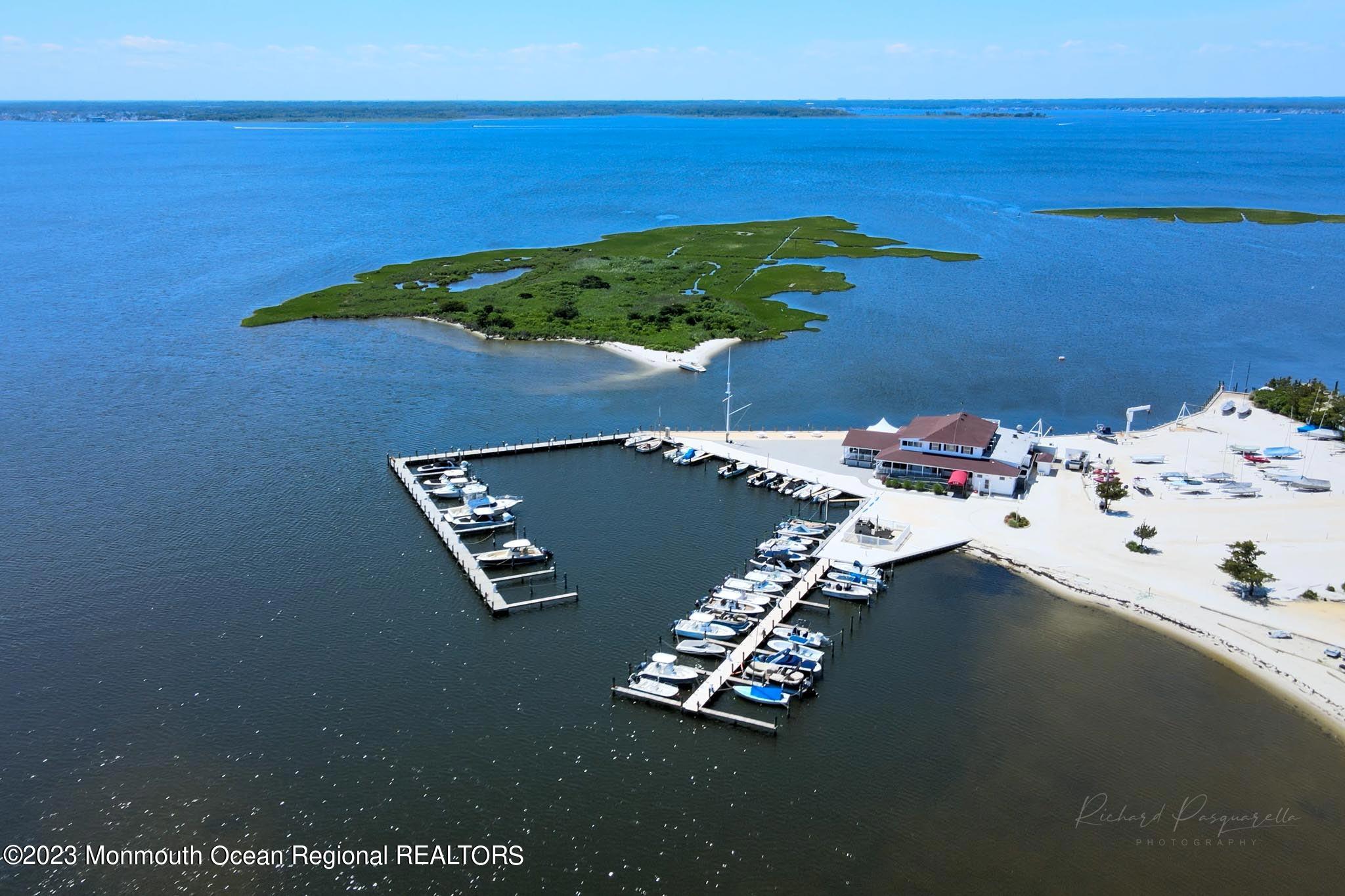 902 Oceanfront Lavallette, NJ 08735 - Photo 20 of 21 43