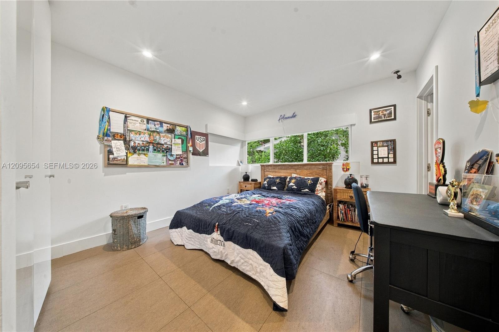 3680 Battersea Road Miami, FL 33133 - Photo 18 of 22 Gallery Image 18