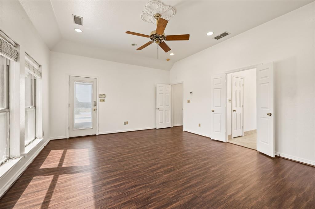 141 Blue Sky Drive Decatur, TX 76234 - Photo 22 of 35 Gallery Image 22