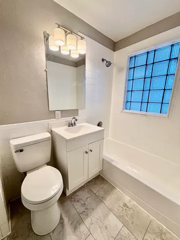 $170,000 | 206 Hosmer Street, Loves Park, IL 61111