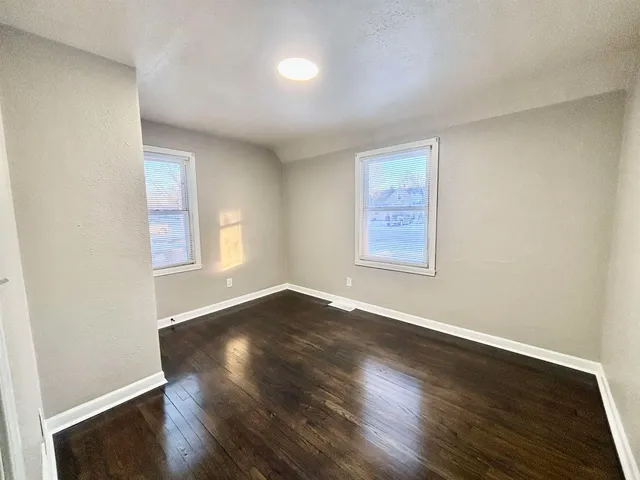 $170,000 | 206 Hosmer Street, Loves Park, IL 61111