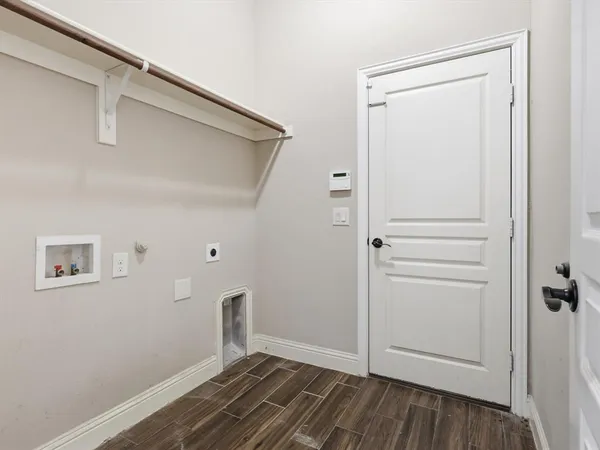 $2,400 | 8113 Spitfire Trail, Aubrey, TX 76227