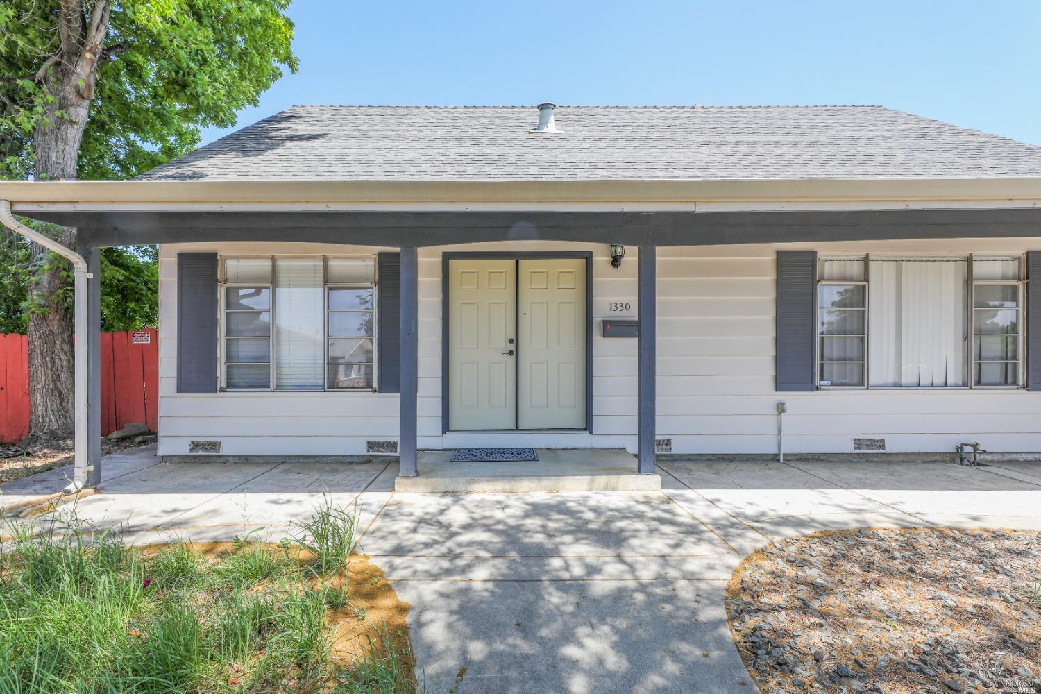 1330 Avon Way Fairfield, CA 94533 - Photo 5 of 48