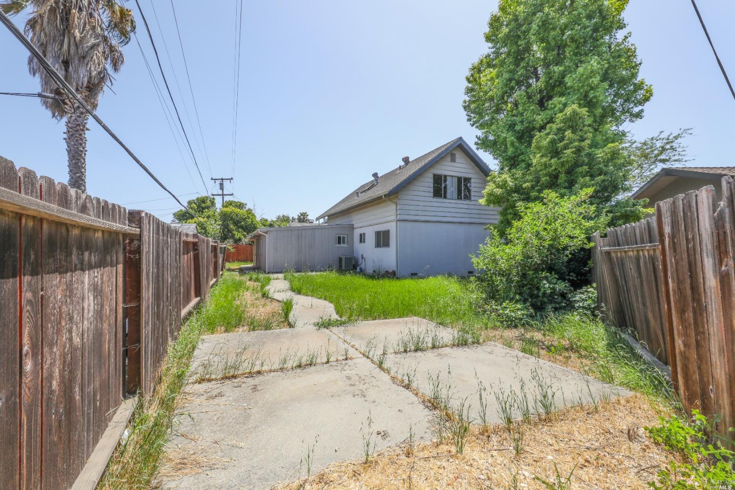 1330 Avon Way Fairfield, CA 94533 - Photo 7 of 48