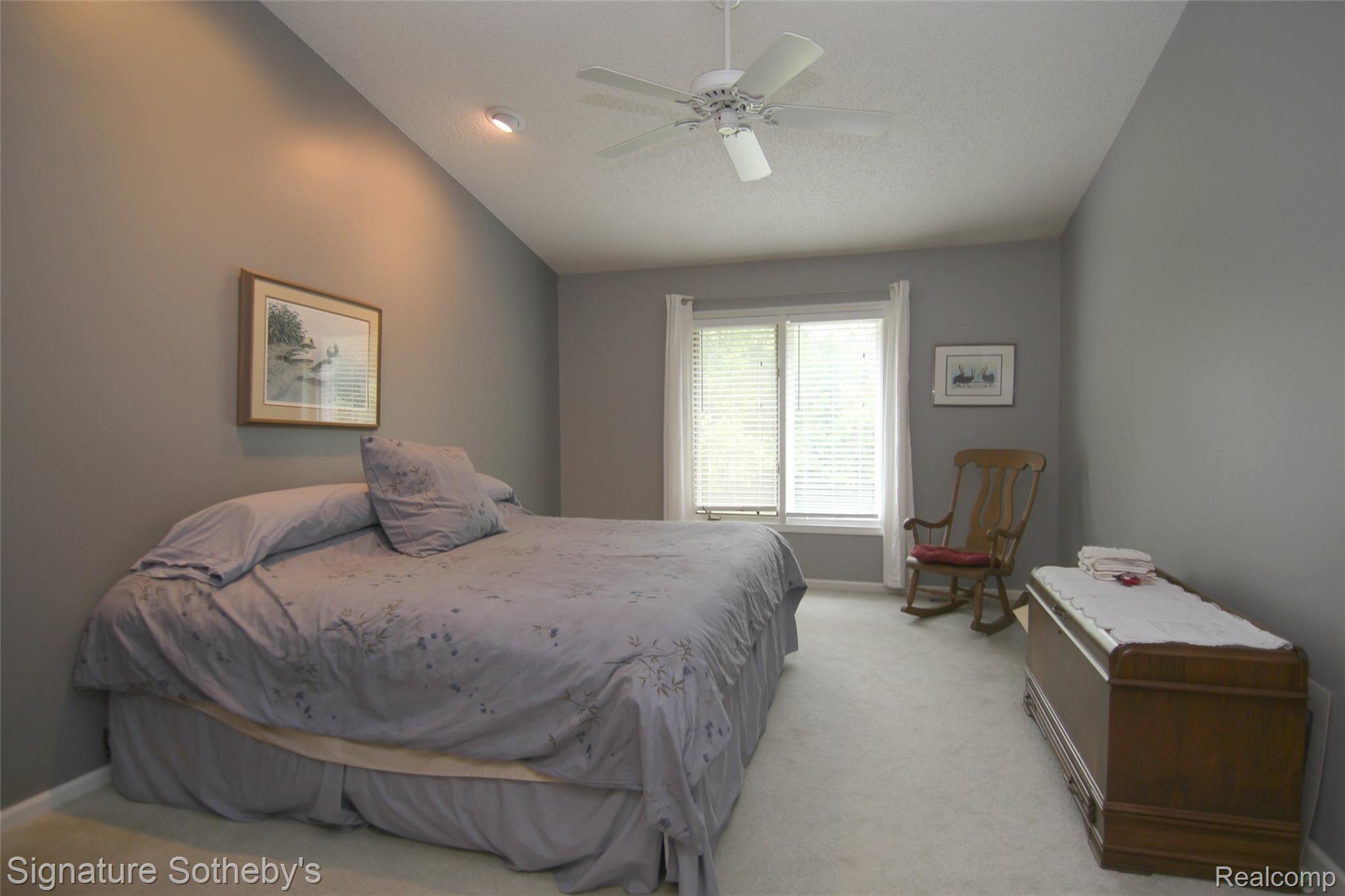 22020 River Ridge Trail, Unit 34 Farmington, MI 48335 - Photo 9 of 20 Master Bedroom