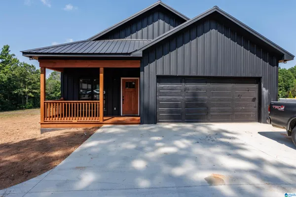 $299,000 | 4102 Alford Bend Road, Hokes Bluff, AL 35905