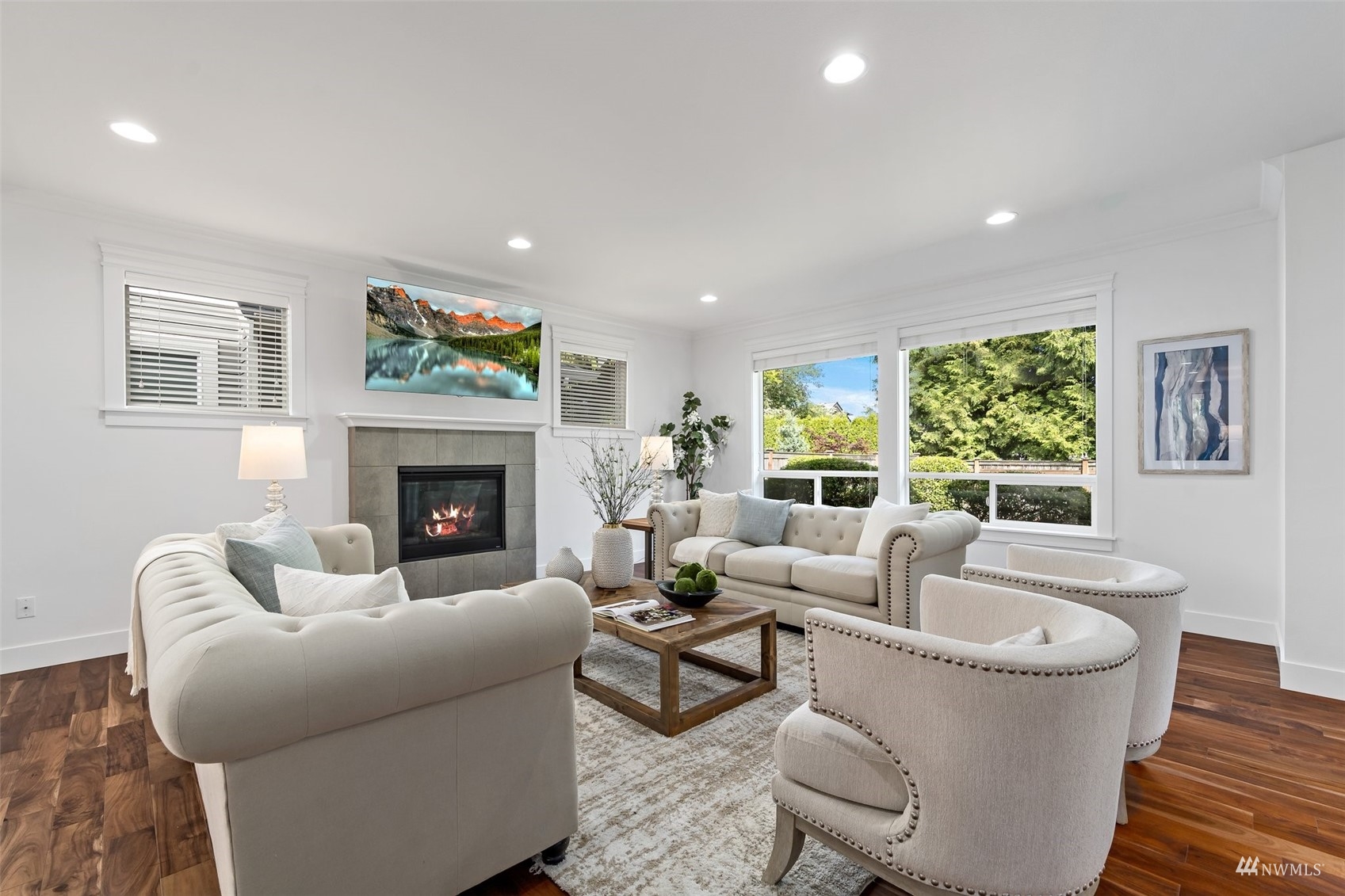 1012 North 29th Street Renton, WA 98056 - Photo 8 of 40 a living room with furniture fireplace and window