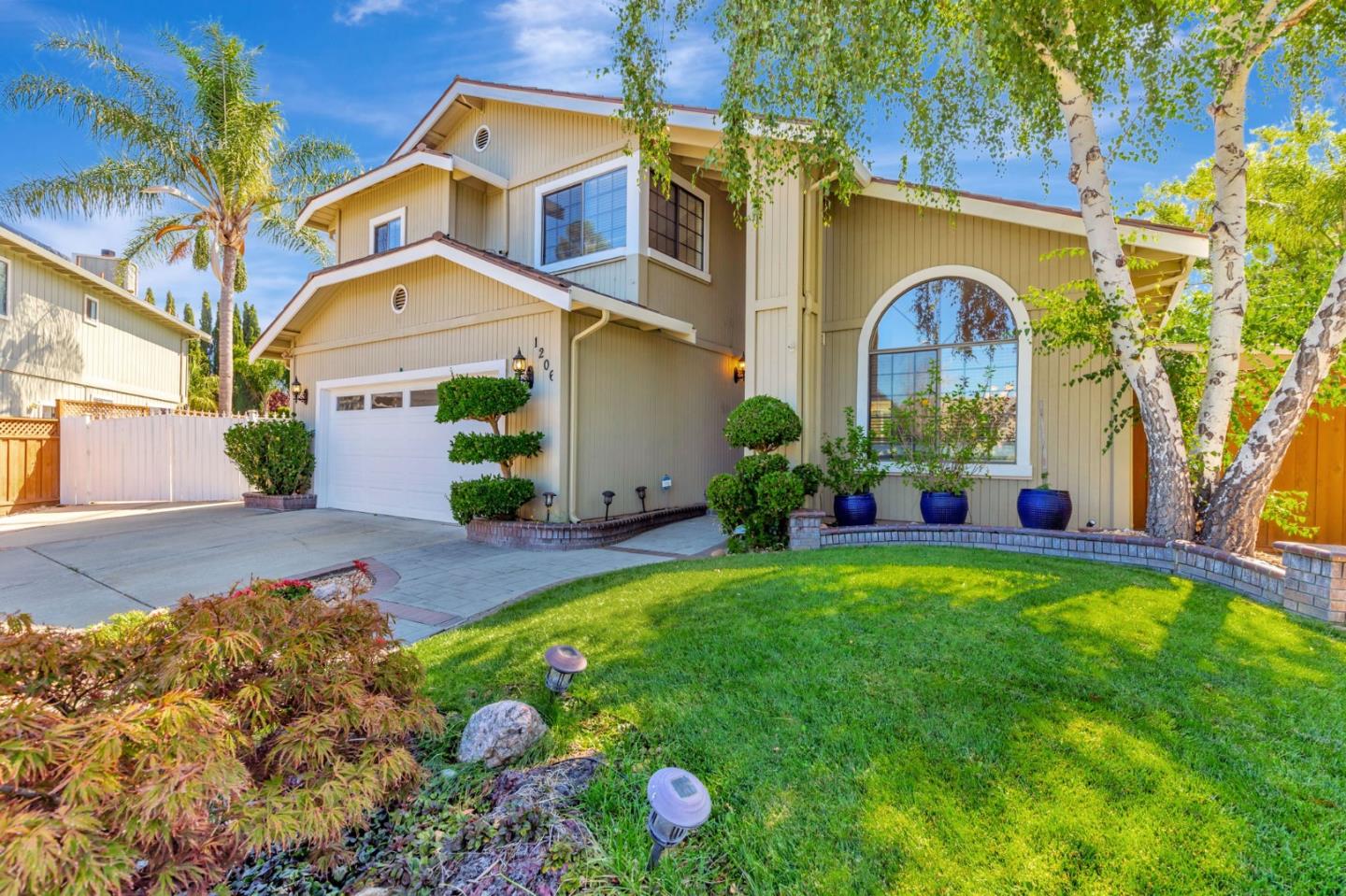1206 Sycamore Court Gilroy, CA 95020 - Photo 3 of 44