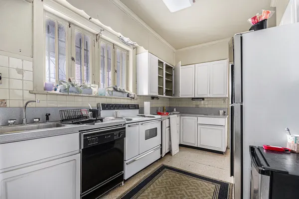 $979,000 | 4959 South Greenwood Avenue, Chicago, IL 60615