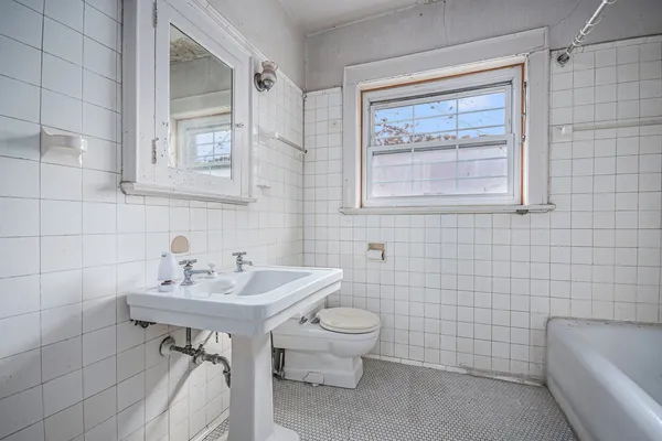 $979,000 | 4959 South Greenwood Avenue, Chicago, IL 60615