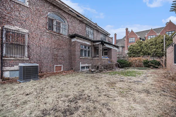 $979,000 | 4959 South Greenwood Avenue, Chicago, IL 60615