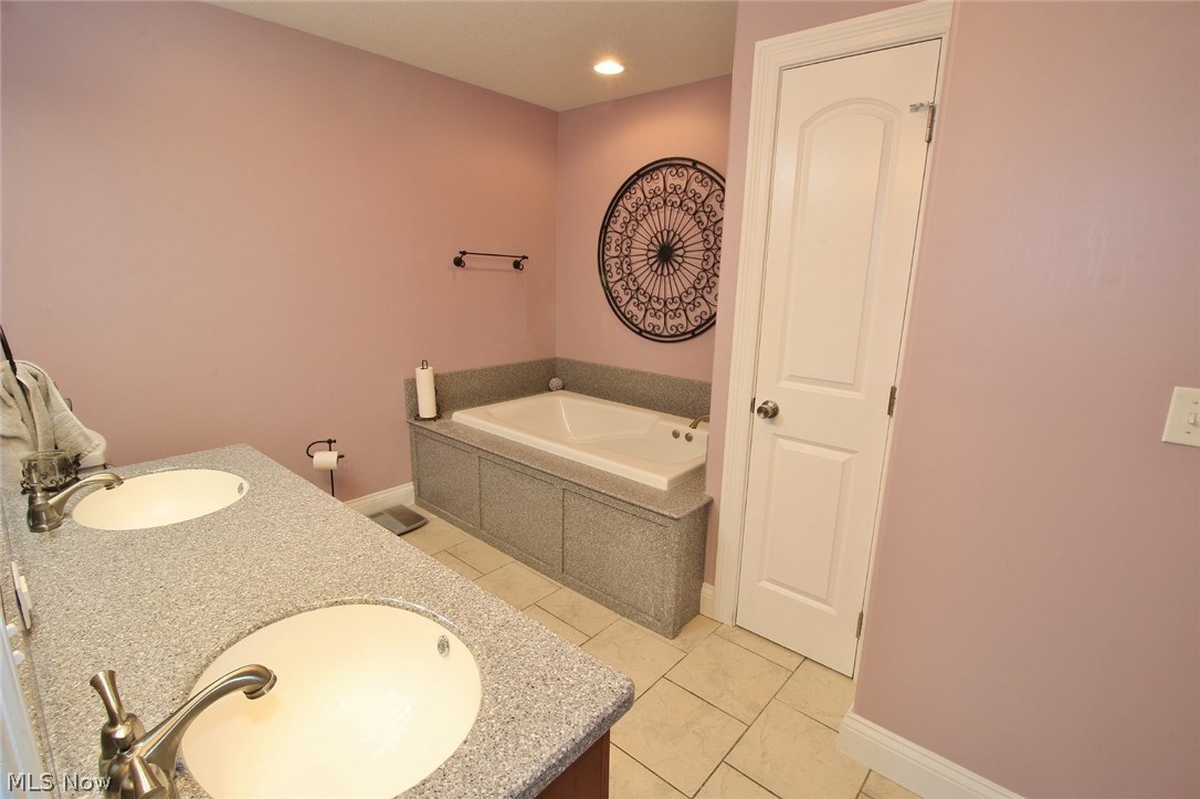 12335 Maad Dasch Road Dresden, OH 43821 - Photo 8 of 17 Gallery Image 8