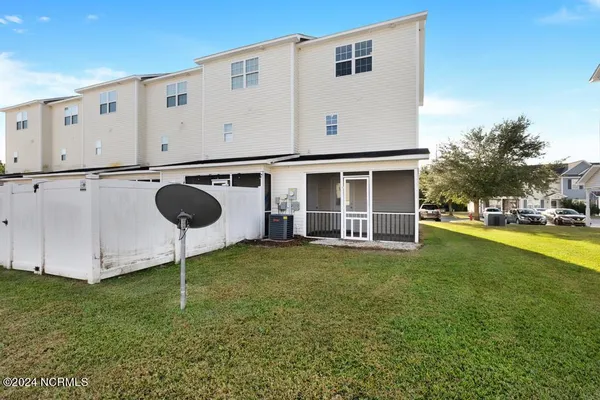 $1,600 | 413 Caldwell Loop, Jacksonville, NC 28546