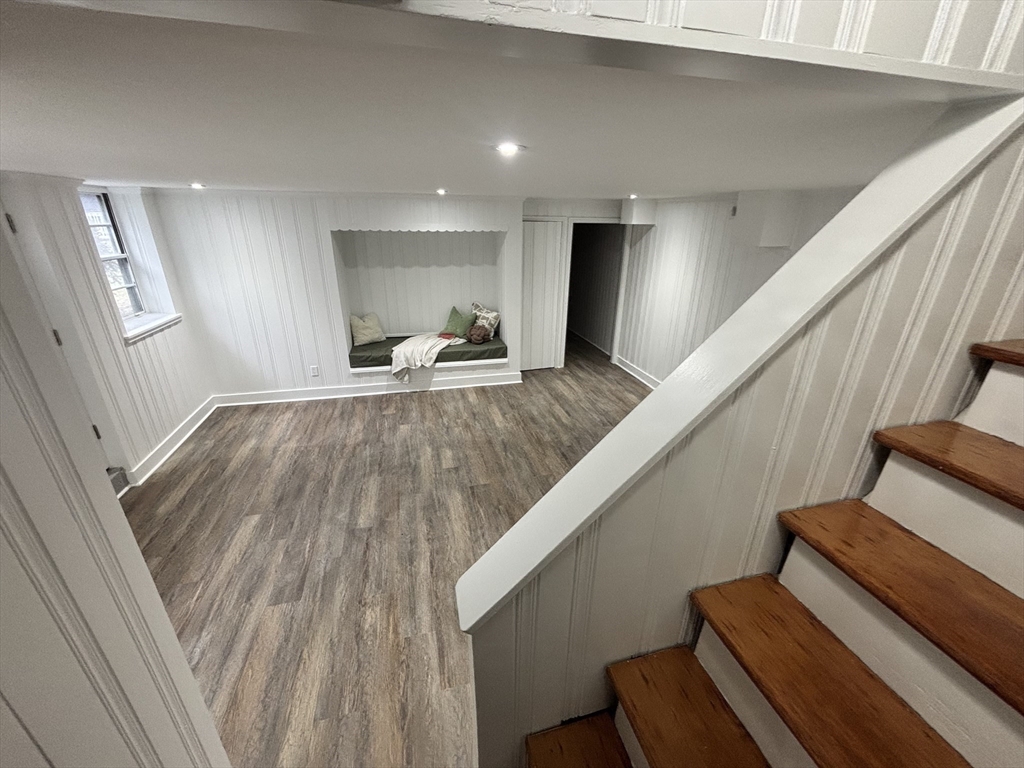 437 Salisbury Street Worcester, MA 01609 - Photo 23 of 36