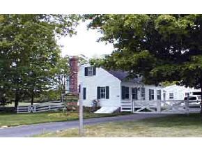 235 Middle Road Tuftonboro, NH 03816 - Photo 2 of 5