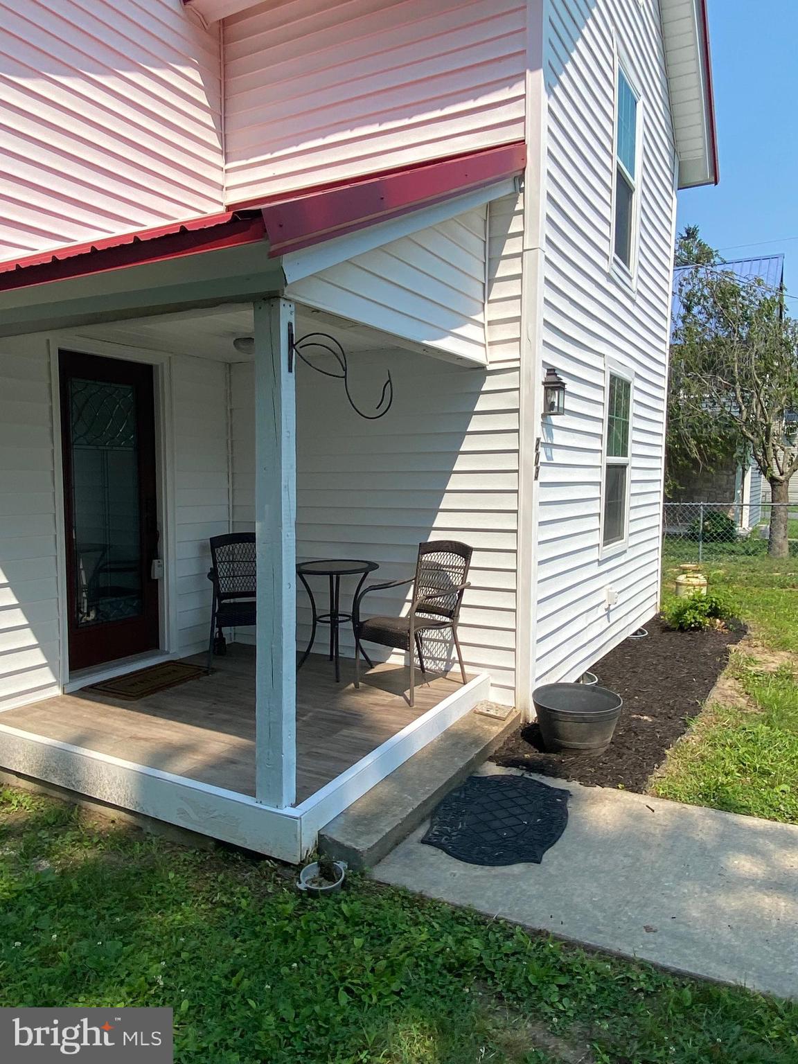 Front Porch with Garden Bed