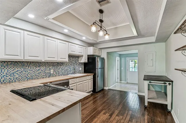 $589,000 | 735 2nd Street North, Safety Harbor, FL 34695