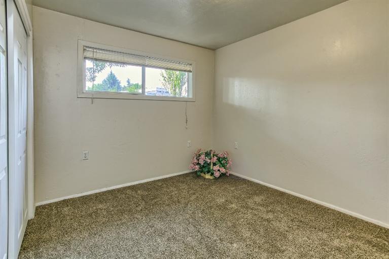 1354 Morrow Road Medford, OR 97504 - Photo 9 of 23 Additional Photo