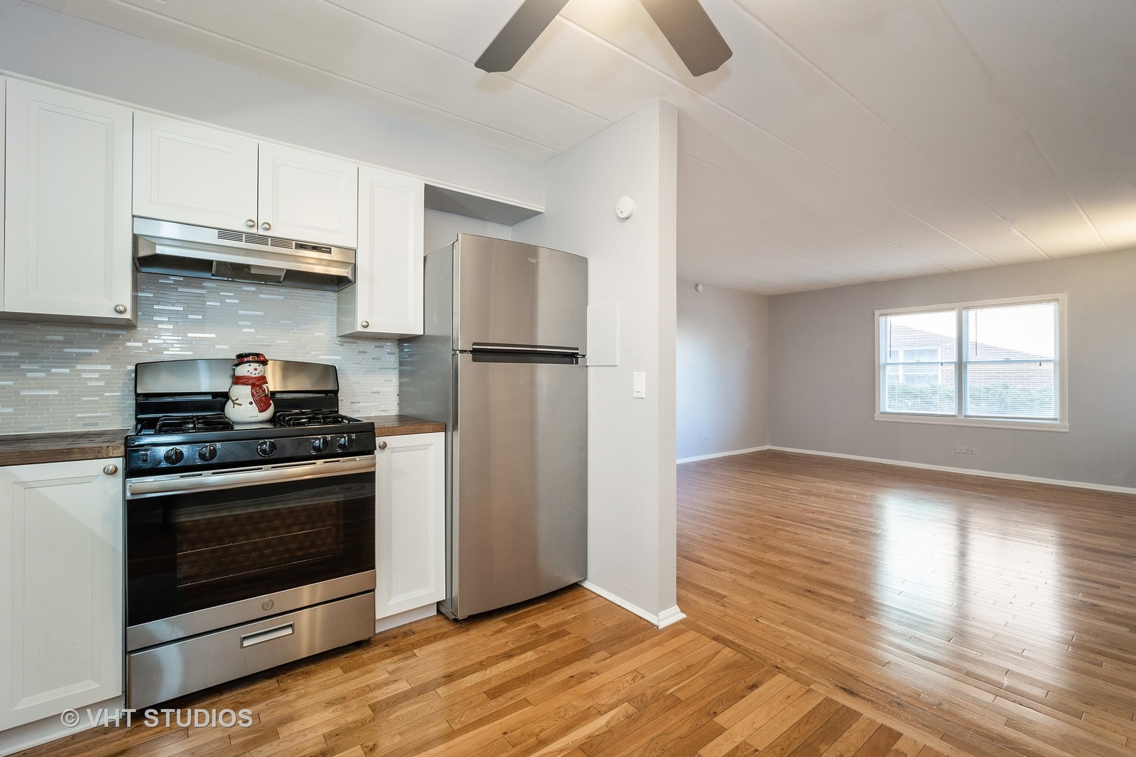 2818 Dundee Road, Unit 3A Northbrook, IL 60062 - Photo 5 of 12