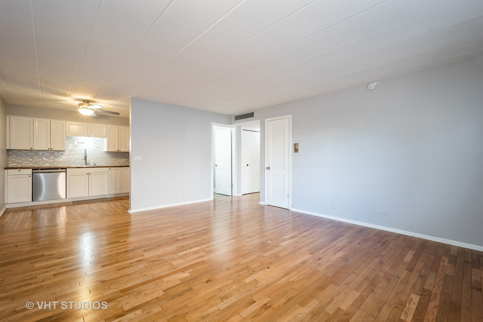 2818 Dundee Road, Unit 3A Northbrook, IL 60062 - Photo 6 of 12