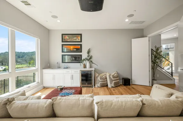 $3,340,000 | 909 Cypress Grove Drive, Austin, TX 78732