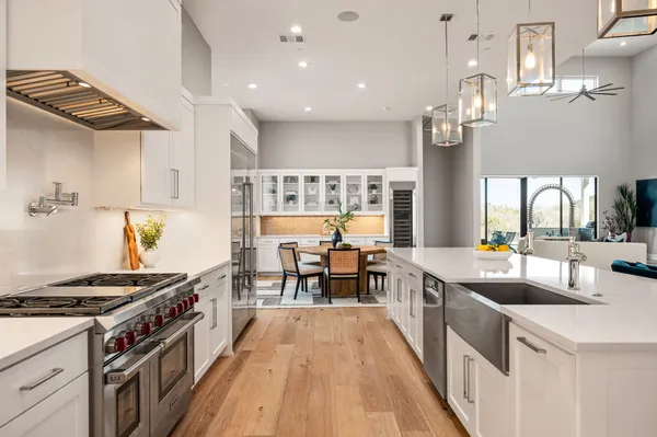 $3,340,000 | 909 Cypress Grove Drive, Austin, TX 78732