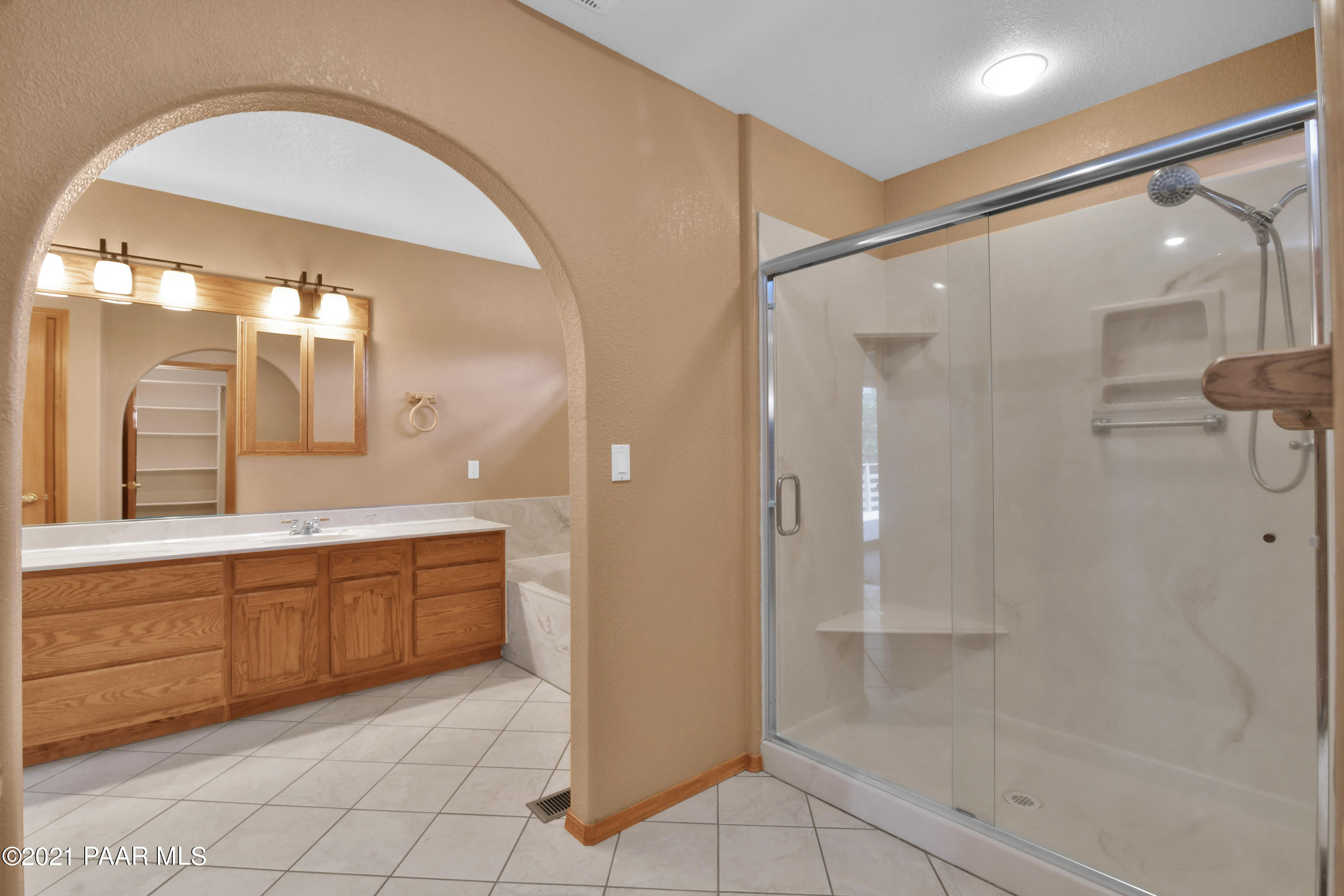 2800 West Bard Ranch Road Prescott, AZ 86305 - Photo 28 of 53 Master Shower