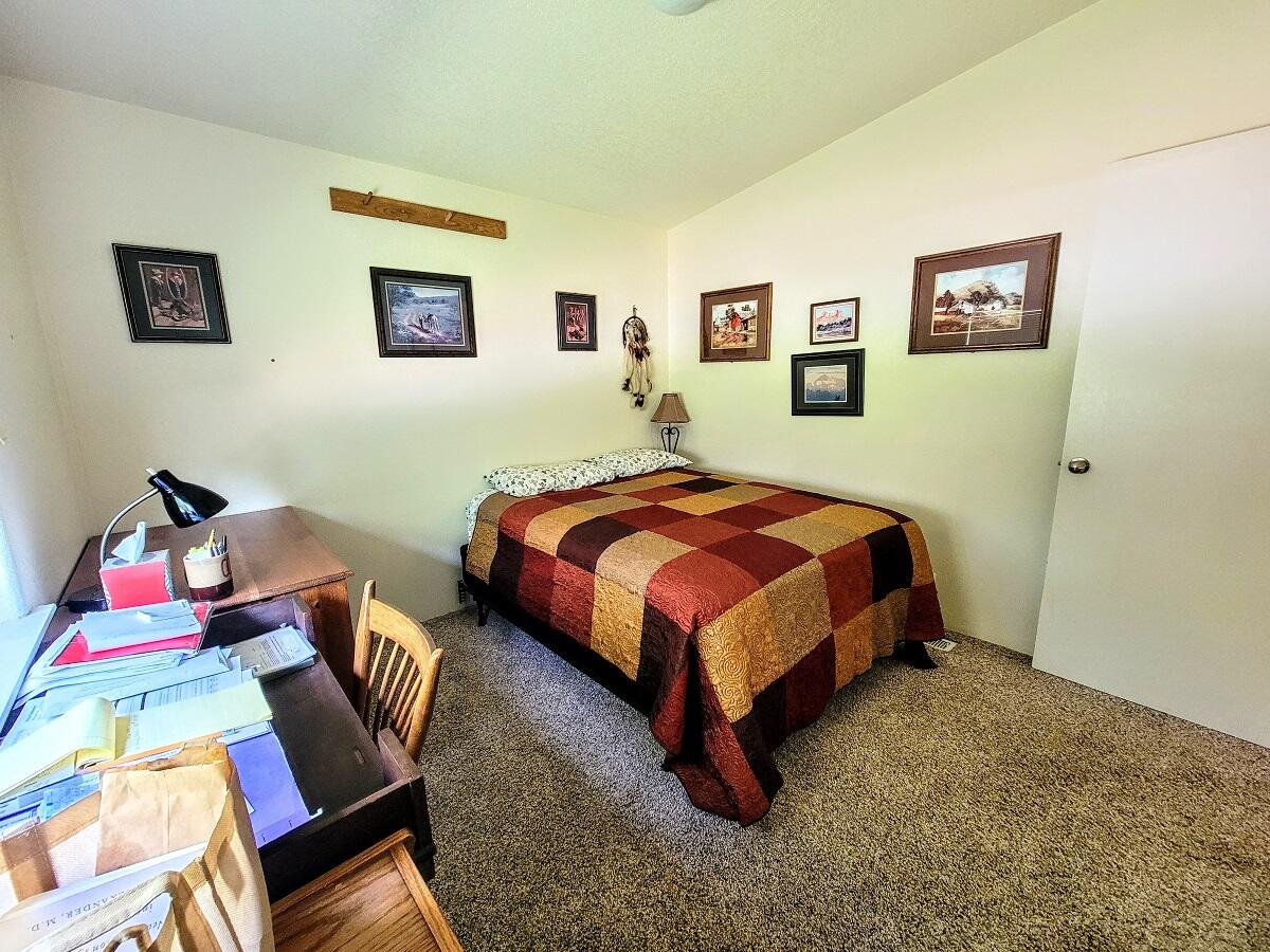 222 Ollis Road, Unit 62 Cave Junction, OR 97523 - Photo 10 of 27 10