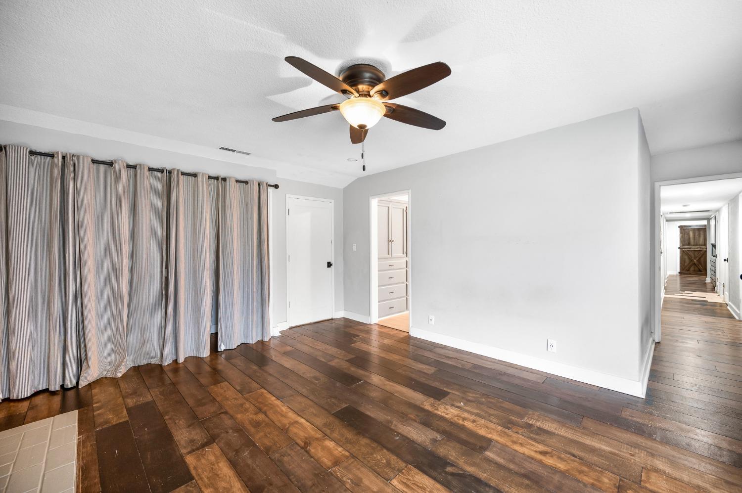 6789 North De Wolf Avenue Clovis, CA 93619 - Photo 30 of 54