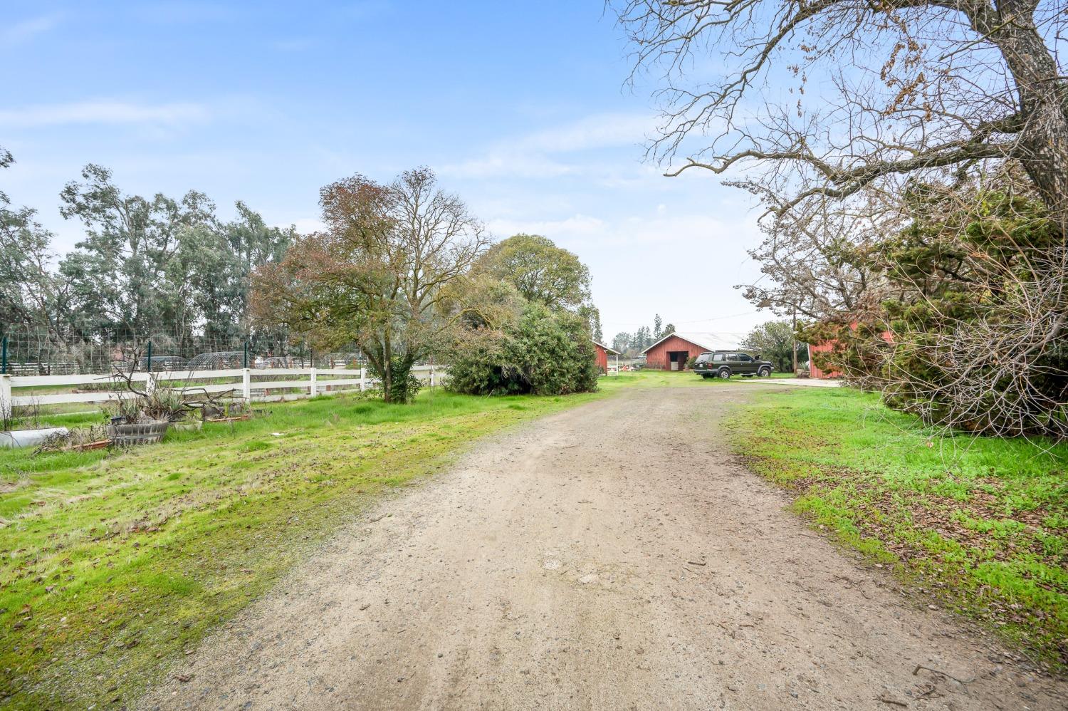 6789 North De Wolf Avenue Clovis, CA 93619 - Photo 34 of 54