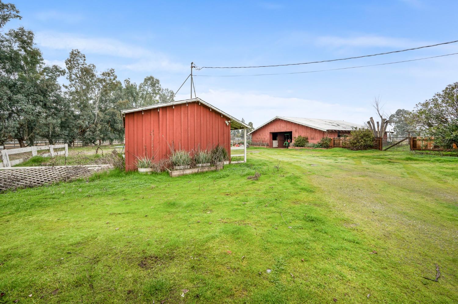 6789 North De Wolf Avenue Clovis, CA 93619 - Photo 36 of 54