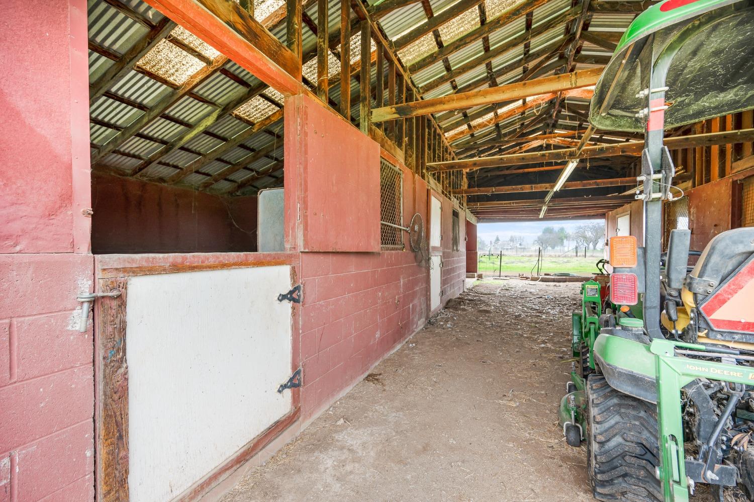 6789 North De Wolf Avenue Clovis, CA 93619 - Photo 44 of 54