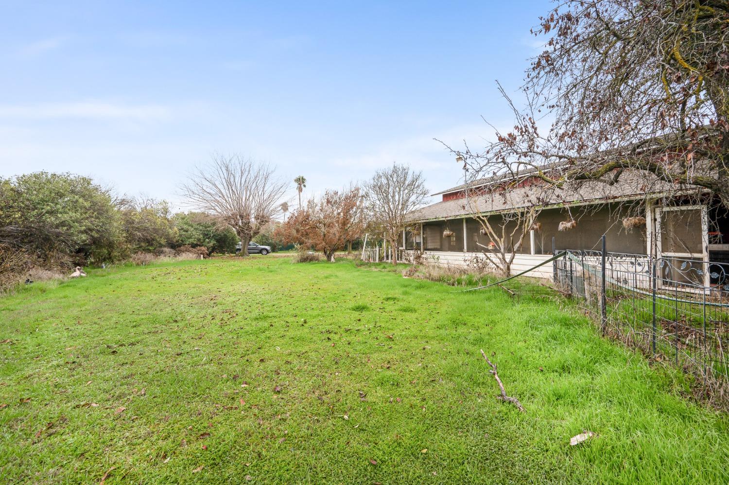 6789 North De Wolf Avenue Clovis, CA 93619 - Photo 6 of 54