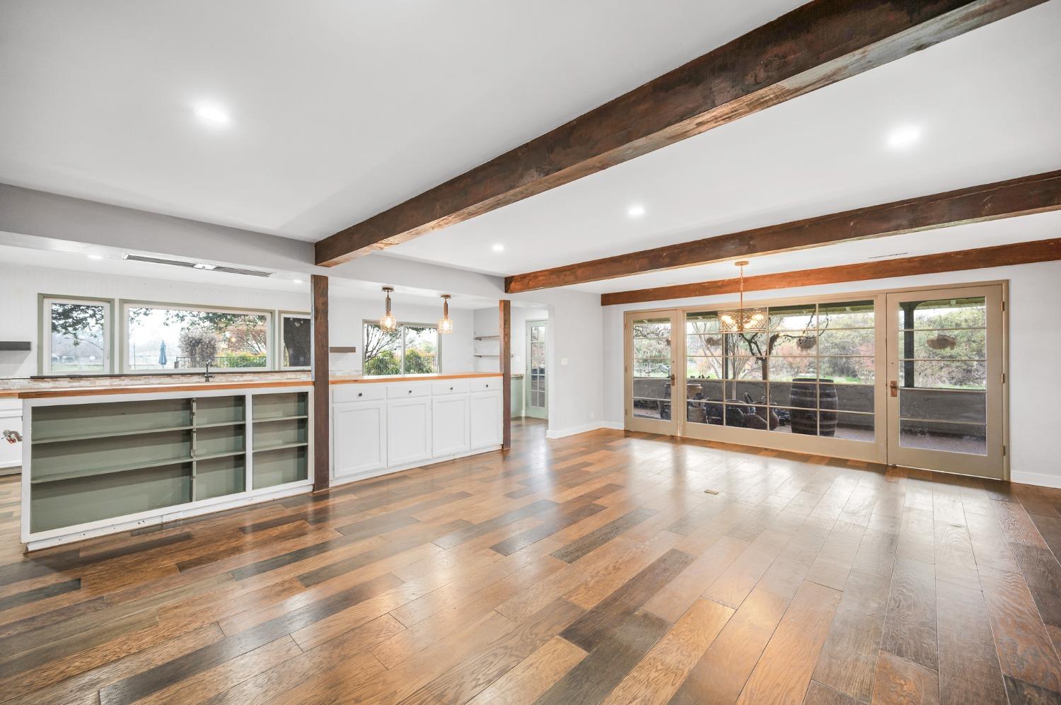 6789 North De Wolf Avenue Clovis, CA 93619 - Photo 10 of 54