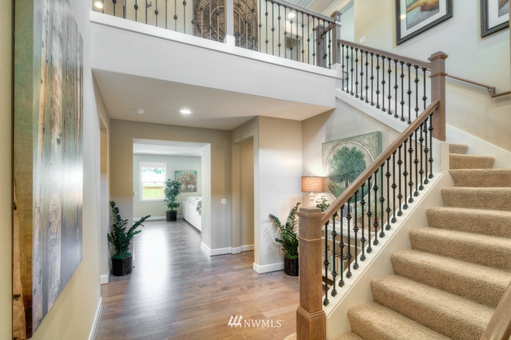 10158 Sentinel Loop Gig Harbor, WA 98332 - Photo 2 of 25