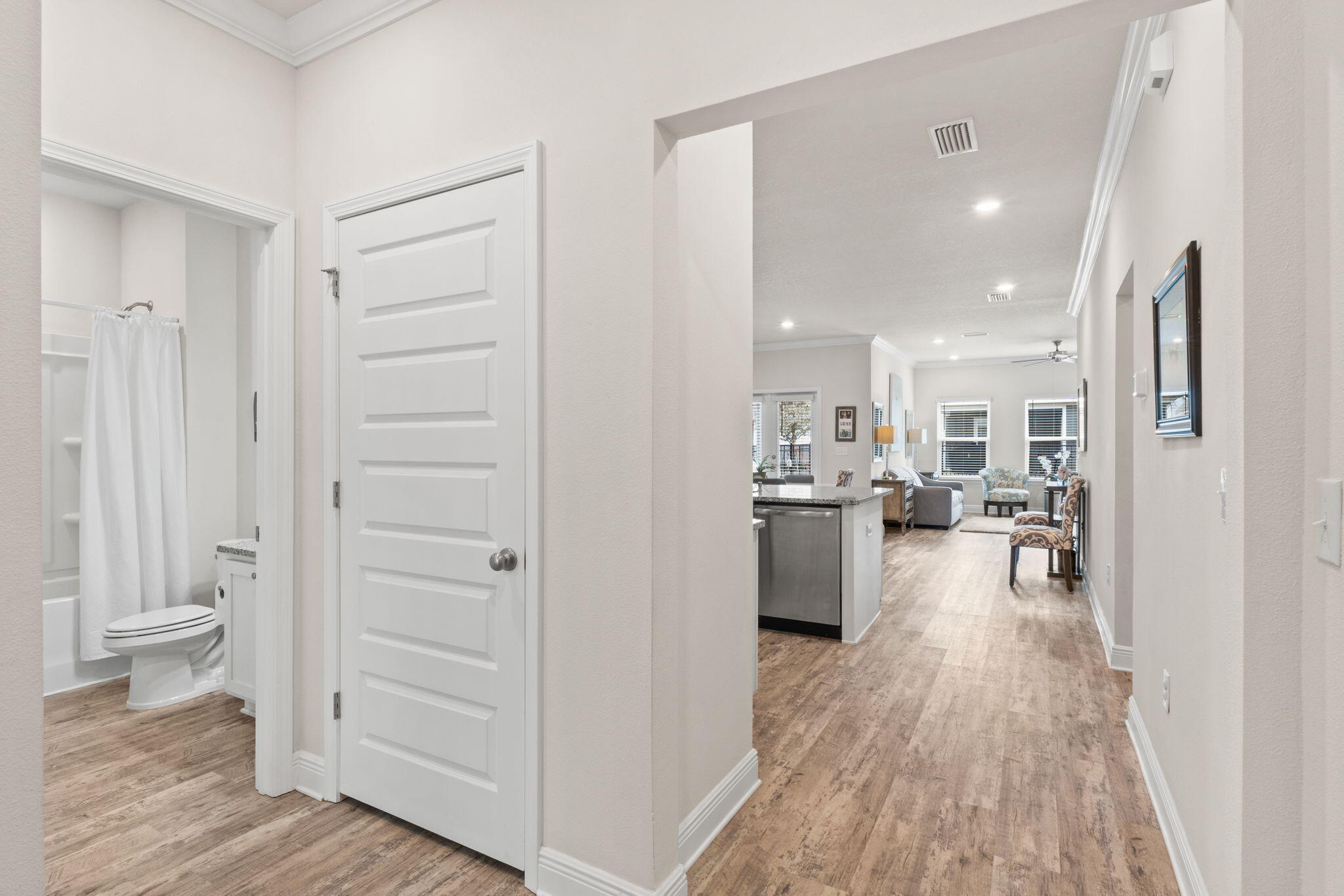 93 Dusky Way Freeport, FL 32439 - Photo 5 of 38 5-web-or-mls-FDP00610