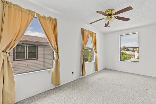 $549,999 | 517 Revilo Boulevard, Daytona Beach, FL 32118